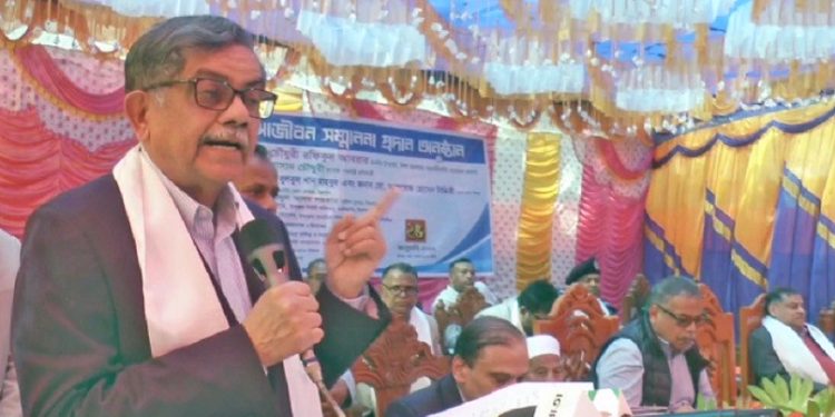 শিক্ষার্থীদের সুনাগরিক হিসেবে গড়ে তুলতে হবে : শিক্ষা উপদেষ্টা